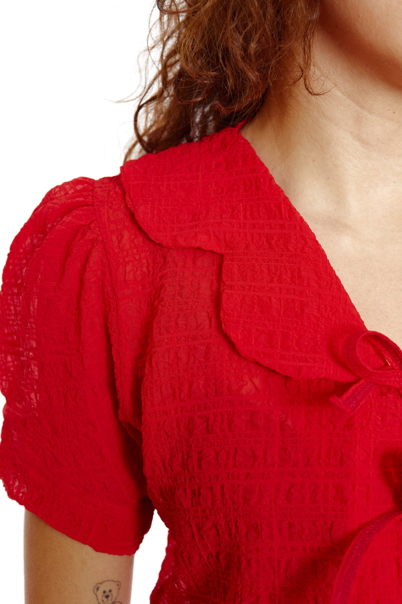 BLUSA FLOR ROJA