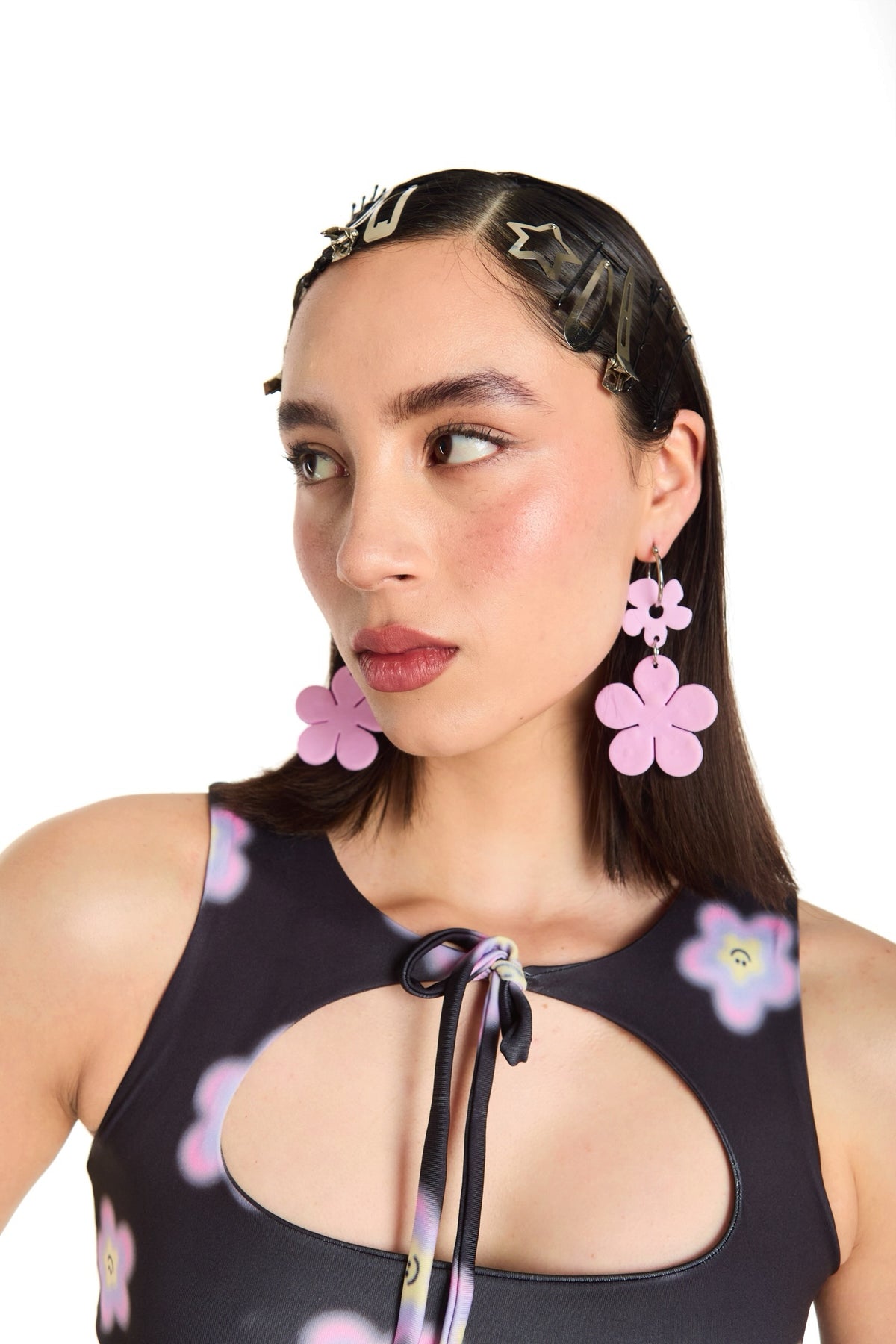 TOP ESCOTE NEGRO MULTICOLOR