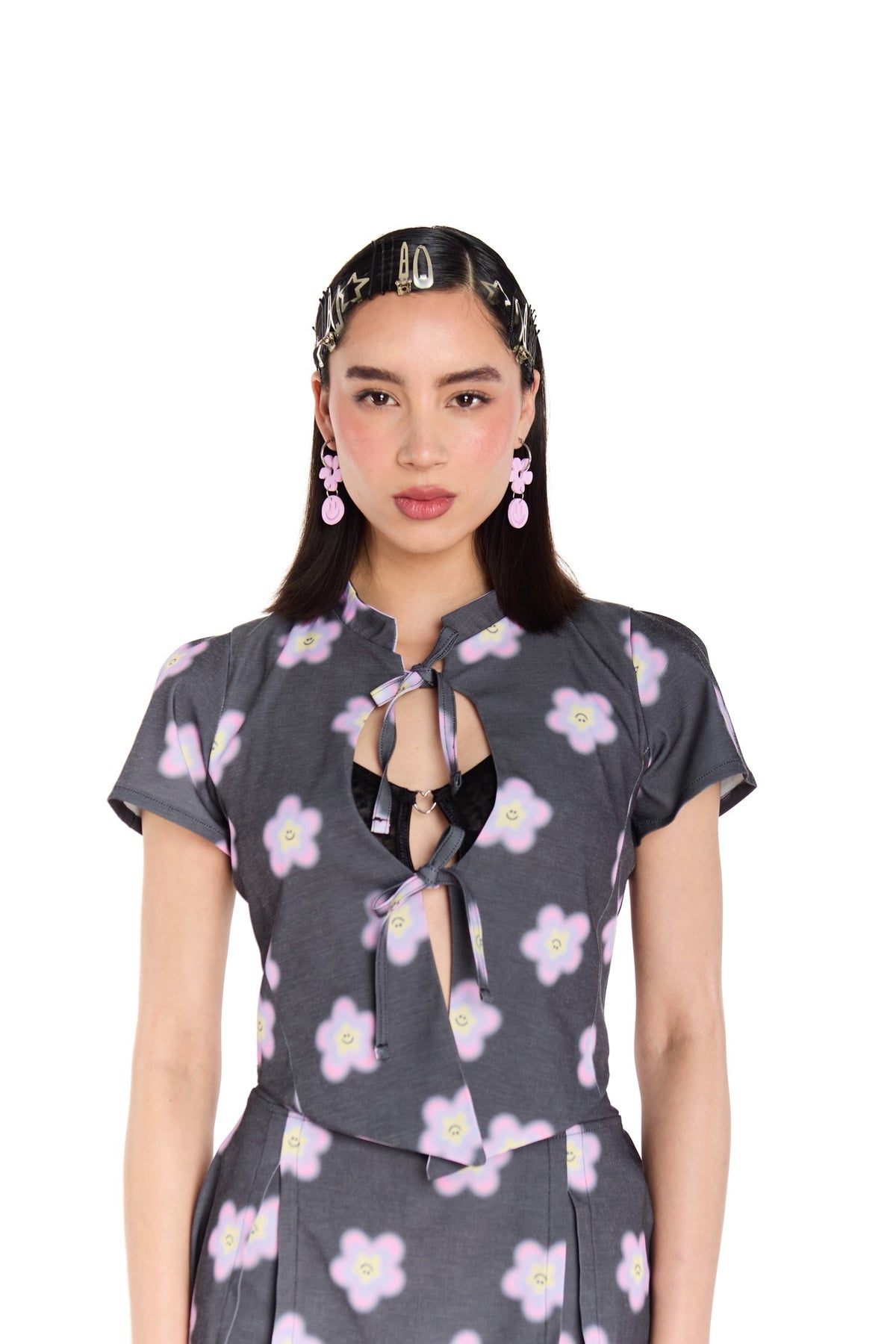 BLUSA ESCOTE GRIS MULTICOLOR