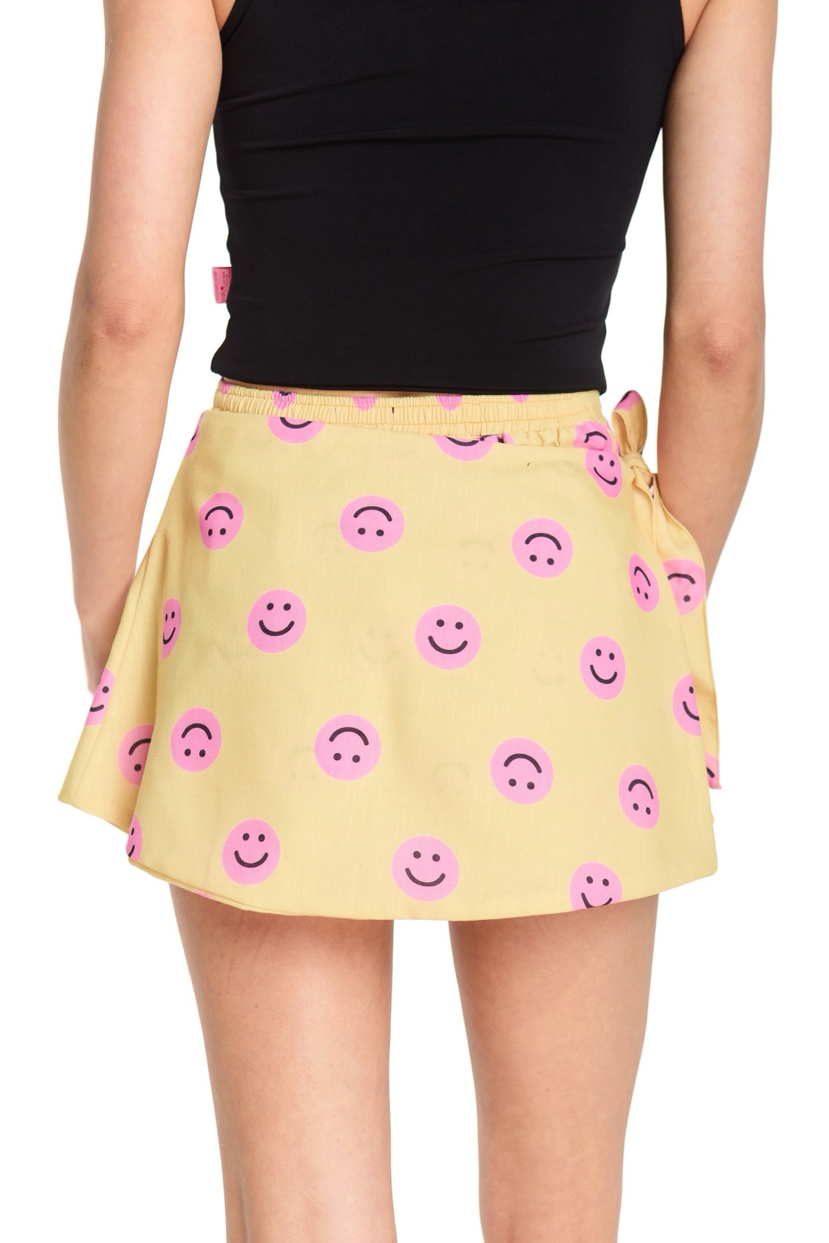 SHORT CAPA AMARILLO ROSA